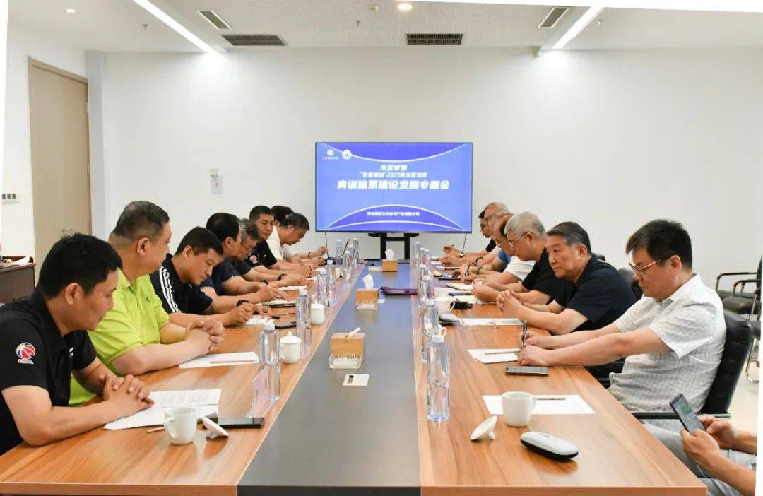 第69分钟，瑟云聚身后踩踏对方球员，主裁判出示黄牌警告，随后经过VAR提醒，主裁判改判红牌直接将瑟云聚罚下。